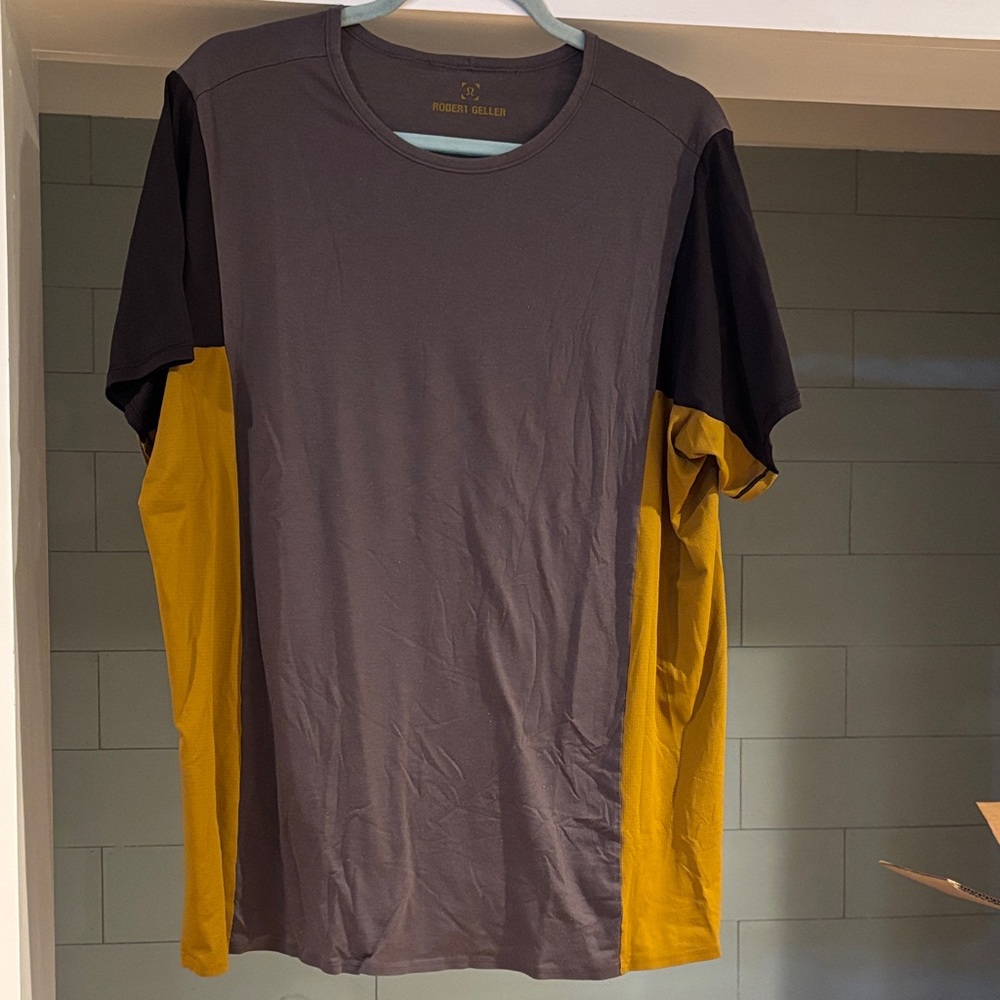 Take The Moment Short Sleeve
lululemon x‎ Robert Geller